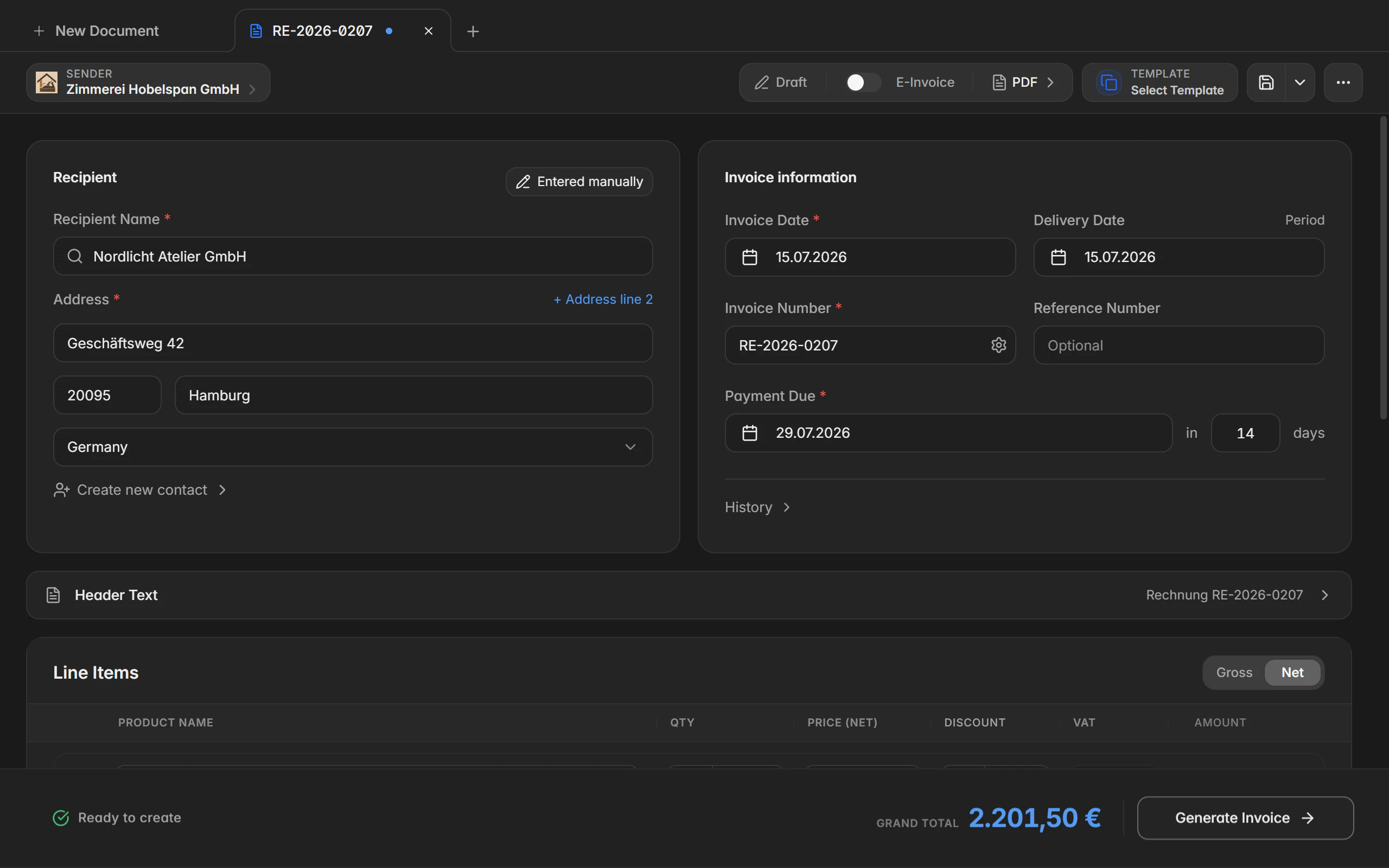 Billance invoice editor showing recipient data, invoice information, and live totals
