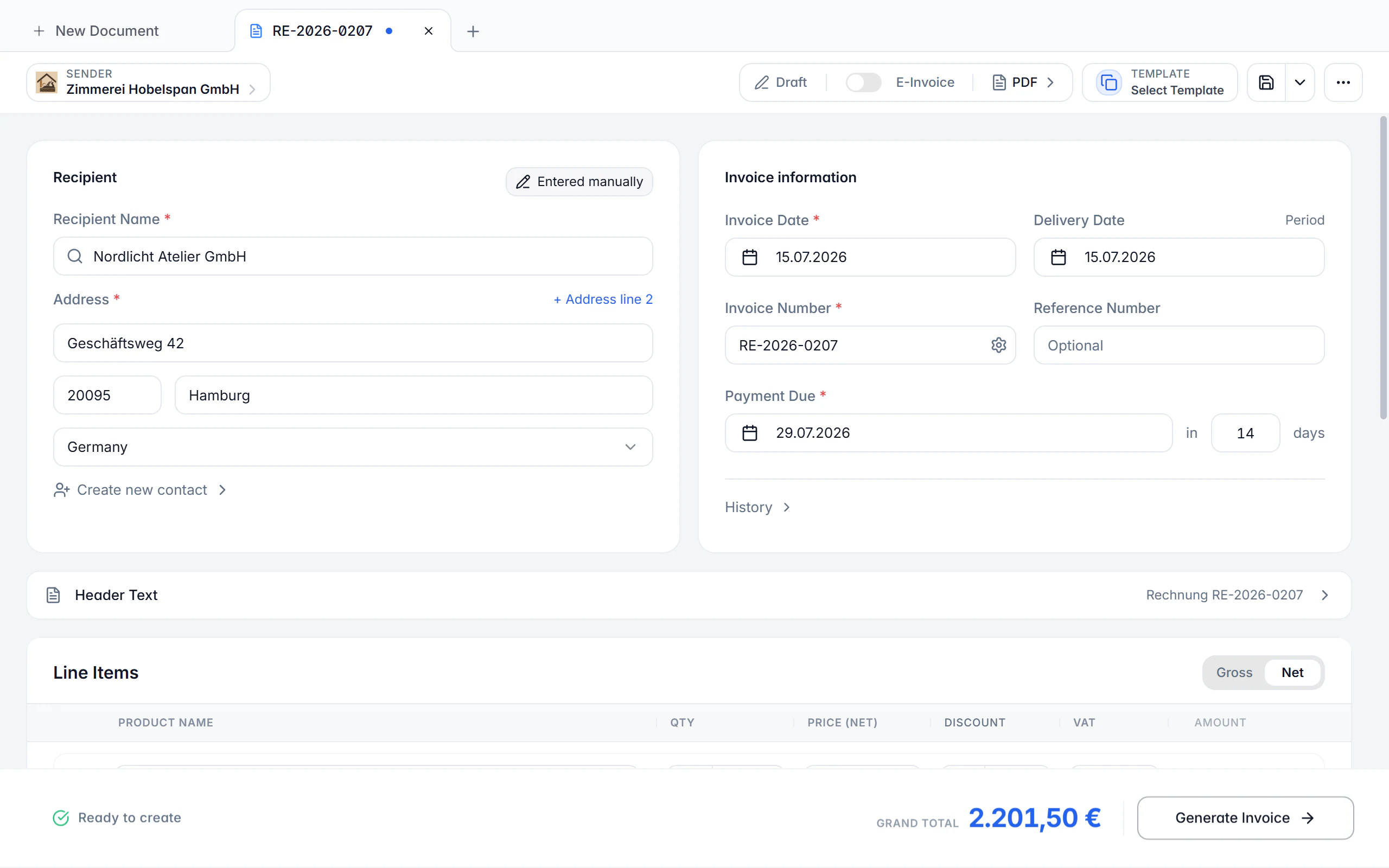 Billance invoice editor showing recipient data, invoice information, and live totals